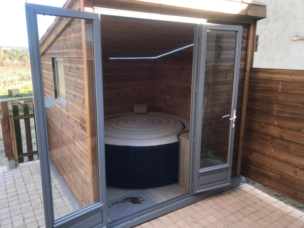 Gite Du Serre De Boudre Climatise, Spa Permanent Buisson ภายนอก รูปภาพ